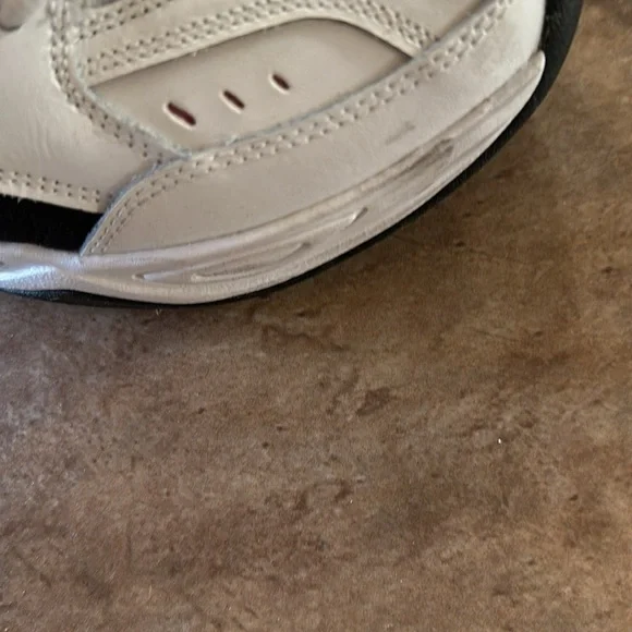 Nike Sneakers - Picture 5 of 8